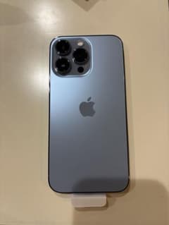 新品　iPhone 13 Pro シエラブルー 本体のサムネイル