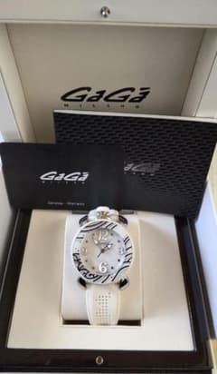 GaGa MILANO★付属品あり★シェル&ラバーベルト腕時計★白