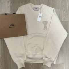 新品未使用タグ付き】AMI PARIS(アミパリス)パッチ スウェットシャツ