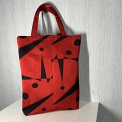 黒と赤　流水紋　帯リメイクバッグ　浴衣　着物 ハンドメイド浴衣帯リメイク トートバッグ 幾何学ドット柄 赤×黒 和装
