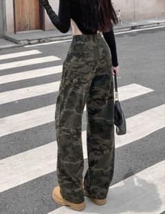迷彩柄 ワークパンツ カーゴパンツのサムネイル