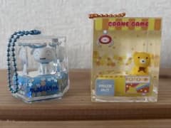 ぷかぷかオイルマスコットキーホルダー クレヨンしんちゃんのシロ、くまの2個セットのサムネイル
