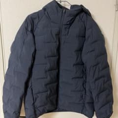 UNIQLO PUFFTECH パーカー Lサイズ ネイビーのサムネイル
