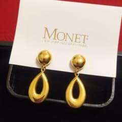 MONET　モネ　イヤリング　ゴールド　ヴィンテージ　揺れる