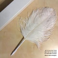 新品Margiela マルジェラ 10SSフェザー ボールペン 白 Maison Martin Margiela マルタンマルジェラ 希少 名品 正規品 文具 文房具 13番 Maison Martin Margiela 10ss フェザー ボールペン - メルカリ