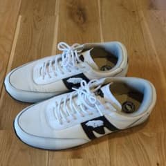 ぽ*ぽ様 ホワイト スニーカー 黒ストライプのサムネイル