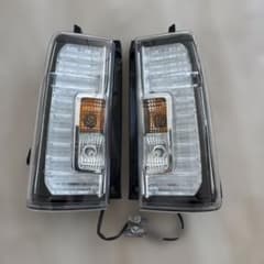 la600s タントカスタム　後期テールのサムネイル
