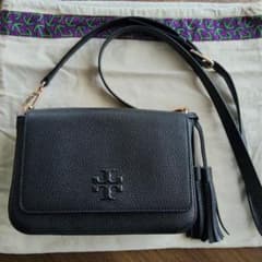 Tory Burch 黒 レザー ハンドバッグ タッセル付き Tory Burch 黒 レザー ショルダーバッグ タッセル付き - メルカリ