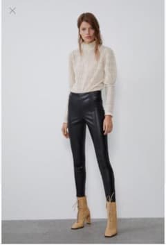 zara レザー風パンツのサムネイル