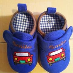 笛付きベビー靴☆13cm 車デザイン 男の子のサムネイル