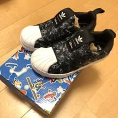 新品　未使用　スリッポン ディズニー / グーフィー アディダスオリジナルのサムネイル