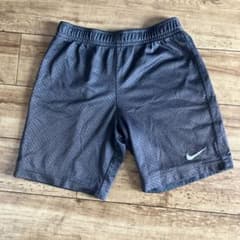 NIKE キッズ ハーフパンツ ブラックのサムネイル