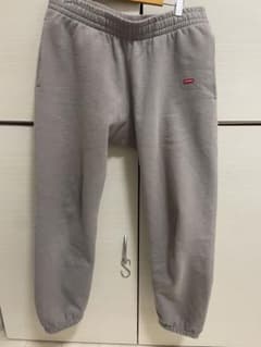 Supreme Small Box Logo Sweatpantのサムネイル