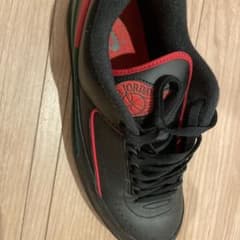 Air Jordan ブラック/レッド スニーカーのサムネイル