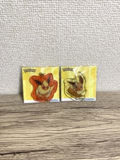 ポケモン アクリルキーホルダー イーブイ ブースターのサムネイル