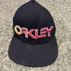 OAKLEY New Era コラボ キャップ ブラックのサムネイル