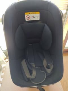 タカタ チャイルドシート 日本製 0歳-4歳のサムネイル
