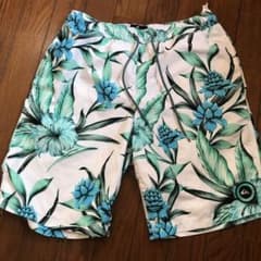 クイックシルバー　水着　白　花柄　メンズのサムネイル