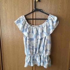 新品☆トップスのサムネイル