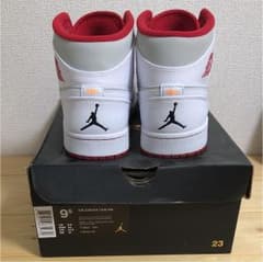 Jordan 1 mid Hareのサムネイル
