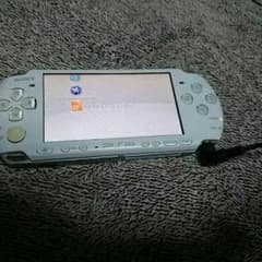 PSP 3000 PW パールホワイトのサムネイル