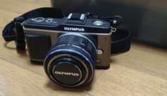 入門セット】OLYMPUS E-P2 ミラーレス一眼カメラ 三脚 ケース - メルカリ