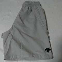 DESCENTE ハーフパンツのサムネイル
