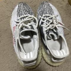 Adidas Yeezy Boost 350 V2 白/黒のサムネイル