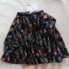 新品　アプレレクール　花柄スカート　100のサムネイル