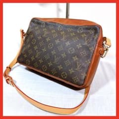 123 Louis Vuitton Monogram Shoulder Bag Sac Bandoulière