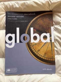 global Pre-Intermediate Coursebookのサムネイル