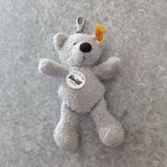 シュタイフ テディベア キーホルダー Steiff グレー - メルカリ