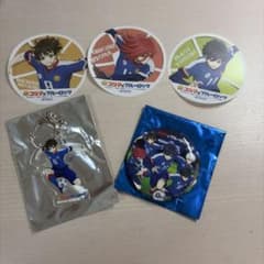 コジマ×ブルーロック ステッカー3枚・キーホルダー・缶バッジセットのサムネイル