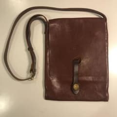 IL BISONTE のショルダーバッグのサムネイル