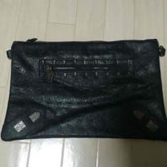 クラッチバッグのサムネイル