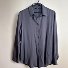 UNIQLO sizeL ダークグレー柔らかワイシャツのサムネイル