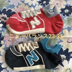 不*子様 新品❣️New Balance スニーカーデザイン ソックス 2足セッのサムネイル