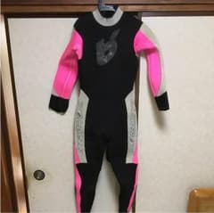 ウェットスーツのサムネイル