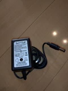 ダイソン　DC35互換 ACアダプター 充電器のサムネイル