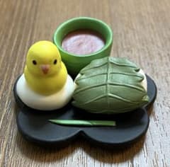 和菓子インコ　柏餅　ガチャガチャのサムネイル