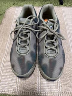 Nike Air Max Dn オリーブ スニーカーのサムネイル