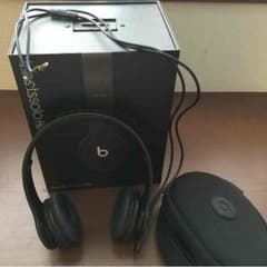 beatsヘッドホンのサムネイル