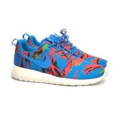NIKE ROSHERUNのサムネイル