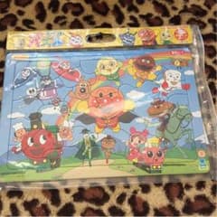アンパンマンのパズル   30ピース。のサムネイル