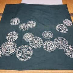 ダークグリーン 花柄 風呂敷のサムネイル