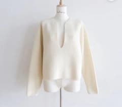 searoomlynn ハイストレッチキーネックニット　ブラック KNIT WEAR item – Sea Room lynn