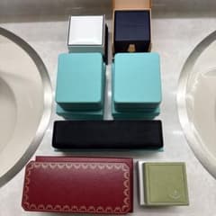 Tiffany バンクリーフ CHANEL LV他アクセサリーケース - メルカリ