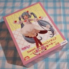 【新品未使用】初音ミク Sweet Sweetsフィギュアいちごのショート