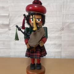 Steinbach くるみ割り人形 バグパイプ ドイツ製 約39cm Steinbach くるみ割り人形 バグパイプ ドイツ製 約39cm - メルカリ