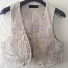 JEANASIS レディース刺繍ベスト***のサムネイル
